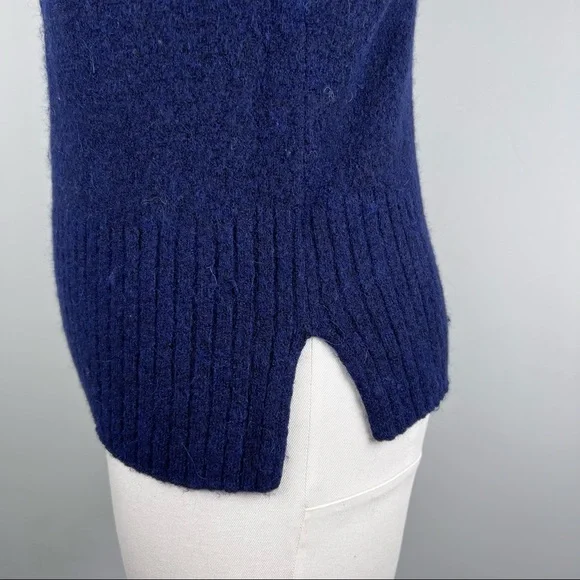 EUC - Madewell, Inland Rolled Turtleneck Dark Blue Sweater in Coziest Yarn, XS - Picture 10 of 15